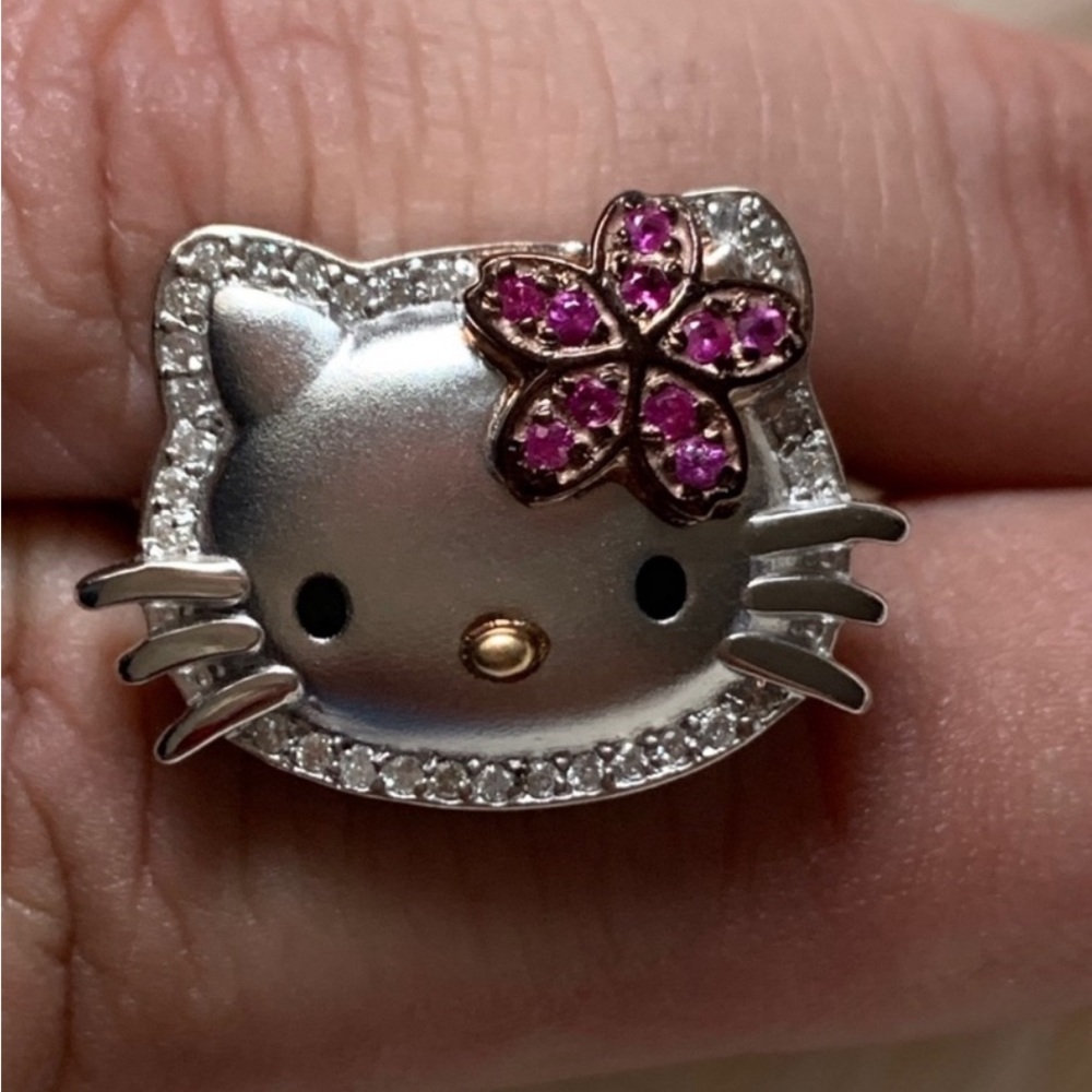 ISO Kimora Simmons Lee Hello Kitty ring.